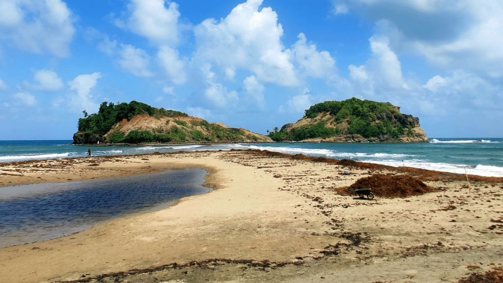 Sainte-Marie Martinique plage de sable dorée